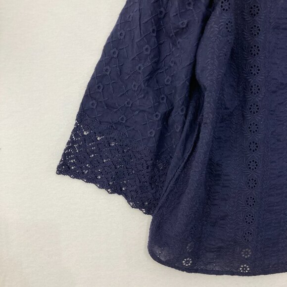 New GAP size XXL Navy Clip Dot Embroidered Eyelet Feminine Blouse Elegant - Picture 3 of 12